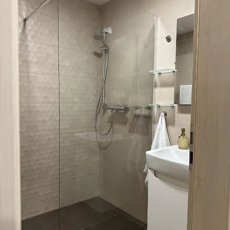 Hornak - Apartman Pro 4-6 Osob, Dve Parkovaci Mista Cerny Dul Exterior photo
