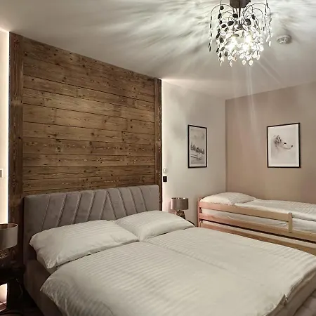 Hornak - Apartman Pro 4-6 Osob, Dve Parkovaci Mista Cerny Dul Exterior photo
